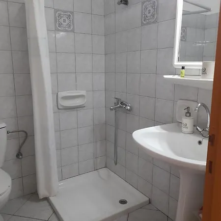 Apartment Pagonis Studios *